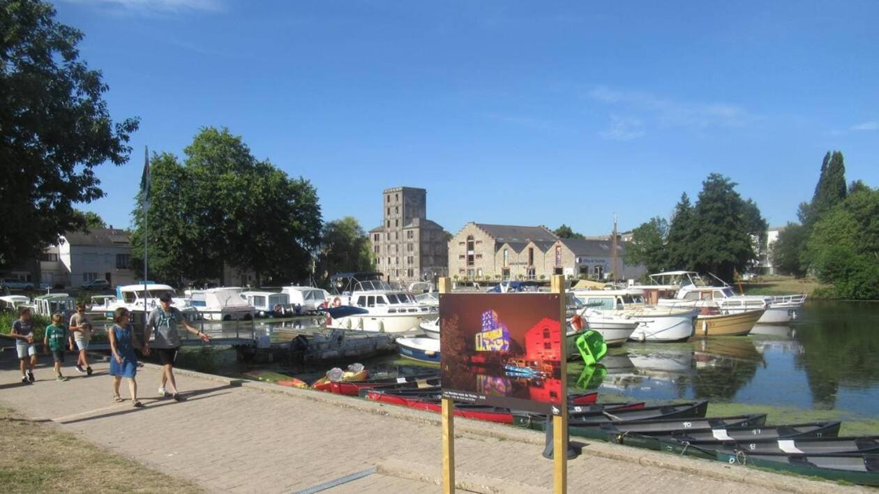 Nort Sur Erdre Centreアパートメント エクステリア 写真