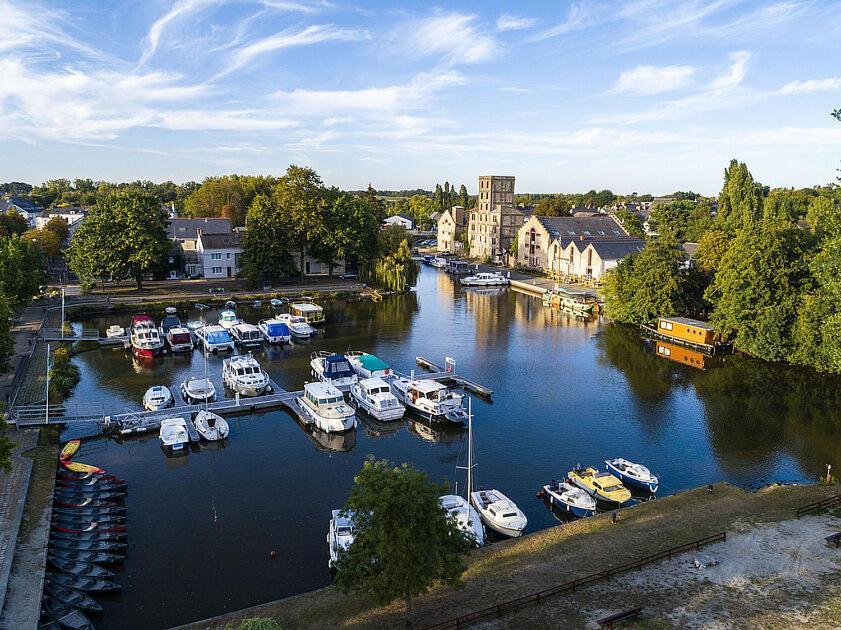 Nort Sur Erdre Centreアパートメント エクステリア 写真